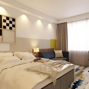 Ibis Styles Airport Hotel Warszawa